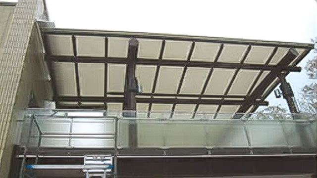 酸化チタン光触媒テントの住宅への設置